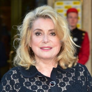 Catherine Deneuve - 21ème Gala "Musique contre l'oubli" au profit d'Amnesty International au Thêatre Des Champs-Elysées à Paris le 17 juin 2015.