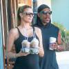 Exclusif - Eddie Murphy et Paige Butcher, enceinte de leur premier enfant (le neuvième pour l'acteur), le 29 février 2016 à Studio City à Los Angeles.