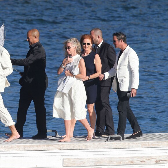 Sarah Ferguson et Manuel Fernandez lors du mariage de Bob Geldof et Jeanne Marine à la plage du Tropicana Club à Rayol Canadel le 19 septembre 2015 (semi-exclusif). Début 2016, on apprend que le couple aurait rompu après deux ans de relation.