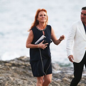 Sarah Ferguson et Manuel Fernandez lors du mariage de Bob Geldof et Jeanne Marine à la plage du Tropicana Club à Rayol Canadel le 19 septembre 2015 (semi-exclusif). Début 2016, on apprend que le couple aurait rompu après deux ans de relation.