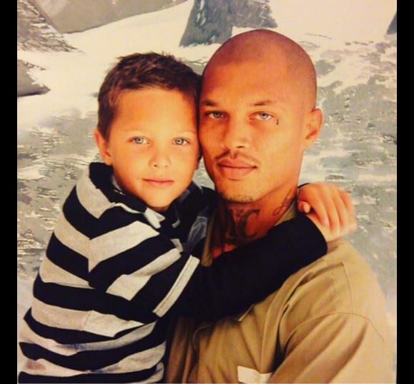 Jeremy Meeks et un de ses fils sur Instagram. Février 2016