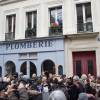 Cérémonie d'inauguration de la plaque commémorative en l'honneur de Serge Gainsbourg, au 11 bis Rue Chaptal (où le chanteur passa une partie de son enfance), à Paris. Le 10 mars 2016