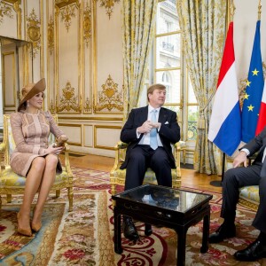 François Hollande a reçu le roi Willem-Alexander et la reine Maxima des Pays-Bas au palais de l'Elysée à Paris le 10 mars 2016 dans le cadre de leur visite d'Etat de deux jours.