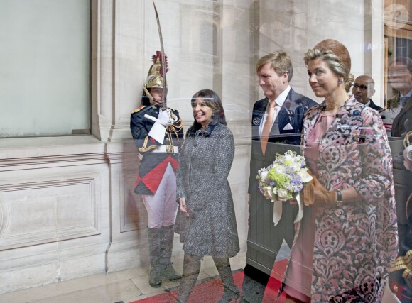 Le roi Willem-Alexander et la reine Maxima des Pays-Bas sont reçus par Anne Hidalgo, maire de Paris à l'Hôtel de Ville à Paris, le 11 mars 2016.11/03/2016 - Paris