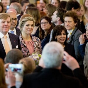 Le roi Willem-Alexander et la reine Maxima des Pays-Bas sont reçus par Anne Hidalgo, maire de Paris à l'Hôtel de Ville à Paris, le 11 mars 2016.11/03/2016 - Paris