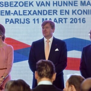 Le roi Willem-Alexander et la reine Maxima des Pays-Bas visitent la cité de la mode et de design à Paris le 11 mars 2016. © Giancarlo Gorassini / Bestimage