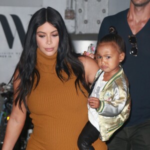 Kim Kardashian et sa fille North West se promènent dans les rues de New York, le 08/09/2015 - New York