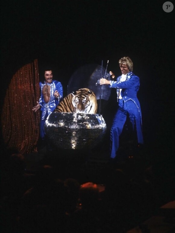 Siegfried et Roy pendant leur spectacle à Las Vegas