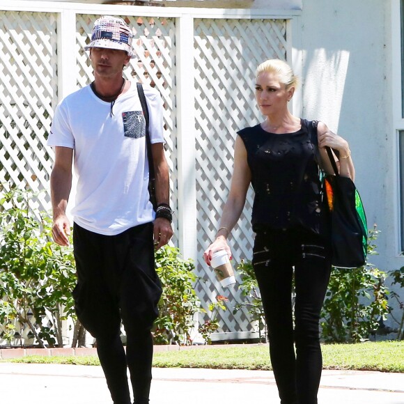 Exclusif - Gwen Stefani et son mari Gavin Rossdale sont allés rendre visite à des amis à Sherman Oaks, le 29 avril 2015