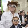 Michel Polnareff et son fils Louka - Inauguration de la place Michel Polnareff et ouverture de l'exposition au MuPop (Musée des musiques populaires) qui lui consacre une rétrospective - Montluçon le 20 juin 2015.