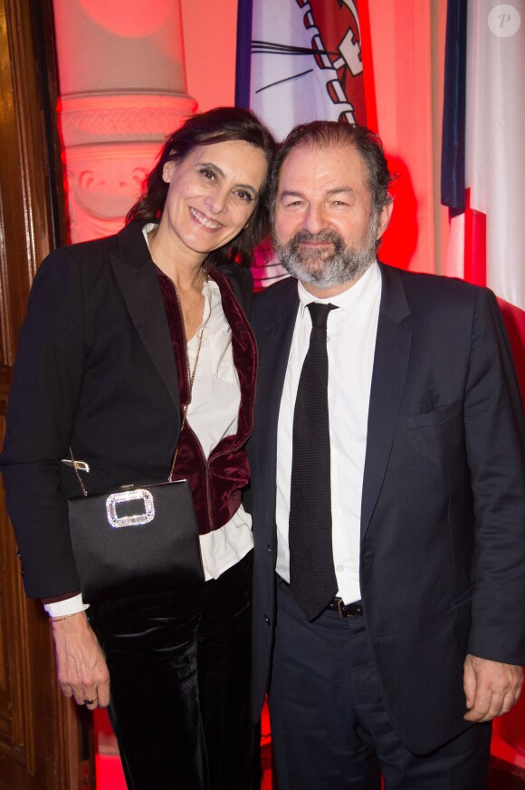 Inès de La Fressange et son compagnon Denis Olivennes - Dîner de la FIDH (Fédération International des Droits de l'Homme) à l'Hôtel de Ville de Paris le 8 décembre 2015.