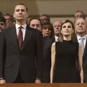 Le roi Felipe VI et la reine Letizia d'Espagne assistaient le 10 mars 2016 à un concert à la mémoire des victimes des attentats terroristes de Madrid du jeudi 11 mars 2004, à l'Auditorium National à Madrid.