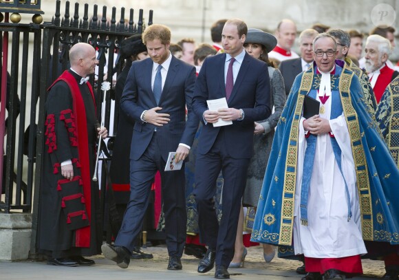 Le prince Harry, le prince William et Kate Middleton lors de la journée du Commonwealth en l'Abbaye de Westminster à Londres, le 14 mars 2016.