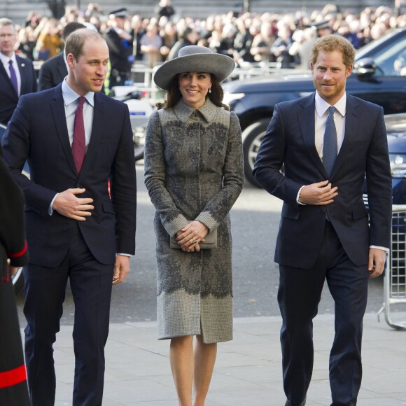 Le prince Harry, le prince William et Kate Middleton lors de la journée du Commonwealth en l'Abbaye de Westminster à Londres, le 14 mars 2016.