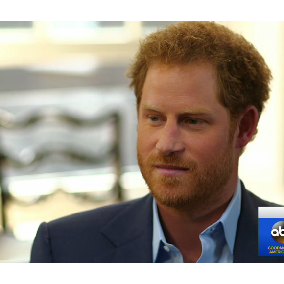 Le prince Harry face à Erin Roberts à Kensington Palace, en interview pour Good Morning America, mars 2016.