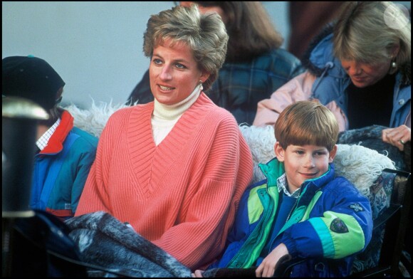 La princesse Diana et le prince Harry aux sports d'hiver à Lech en 1994