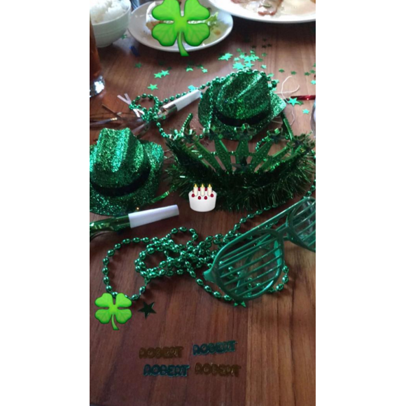 La famille Kardashian célébre l'anniversaire de Rob Kardashian Jr. au restaurant Nobu à Malibu. Photo publiée sur le compte Snapchat de Kim Kardashian, le 17 mars 2016.