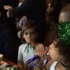 North West sur les genoux de son père Kanye West s'amuse avec son cousin Mason lors de l'anniversaire de Rob Kardashian Jr. au restaurant Nobu de Malibu. Photo publiée sur le compte Snapchat de Kim Kardashian, le 17 mars 2016.