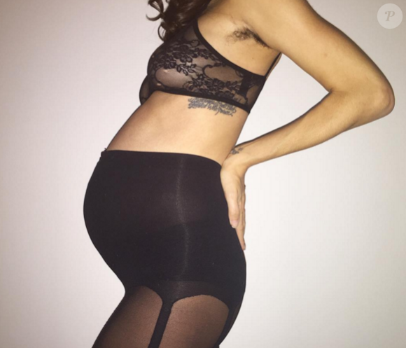 Terry Richardson a publié une photo de sa petite amie Alexandra très enceinte sur sa page Instagram, au mois de novembre 2015.