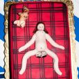 Terry Richardson a publié une photo du gateau de la baby-shower de sa petite amie Alexandra qui attend des jumeaux sur sa page Instagram, au mois de janvier 2016.