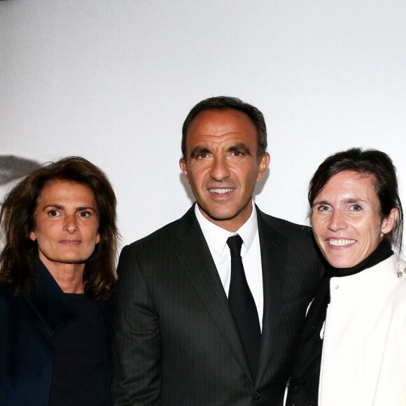 Sylvie Gagnaire, Nikos Aliagas, Justine Ryst (Directrice des Partenariats chez Twitter) - Inauguration de l'exposition photographique de Nikos Aliagas intitulée "Corps et âmes" à la Conciergerie à Paris le 23 Mars 2016. L'animateur de TF1 présente, dans ce monument historique et révolutionnaire, une facette moins connue de sa personnalité : il expose, en grand format et en noir et blanc, dix clichés très personnels ainsi qu'un diaporama de portraits de personnalités du 24 mars au 22 mai 2016. © Dominique Jacovides / Bestimage