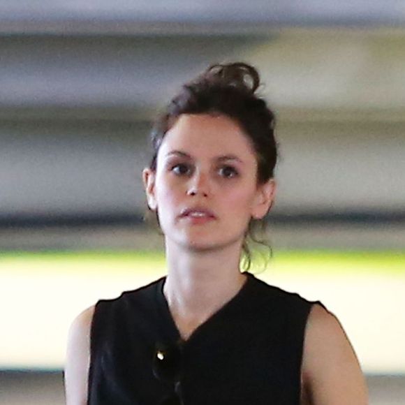 Exclusif - Rachel Bilson fait du shopping dans les rues de Los Angeles, le 15 mars 2016