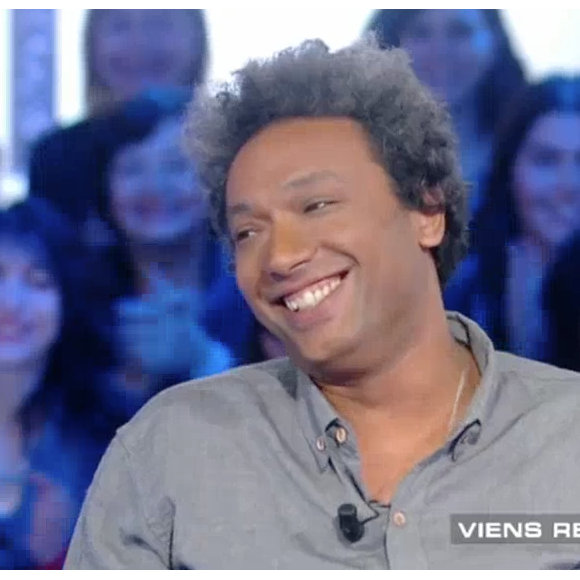 Le célèbre Doc Gynéco (41 ans) sur le plateau de "Salut les Terriens !" (Canal+) Le 26 mars 2016.