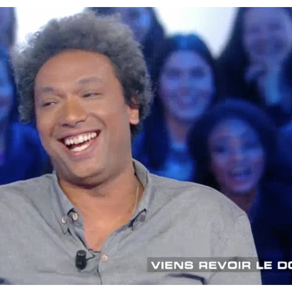 Doc Gynéco (41 ans) sur le plateau de "Salut les Terriens !" (Canal+) Le 26 mars 2016.