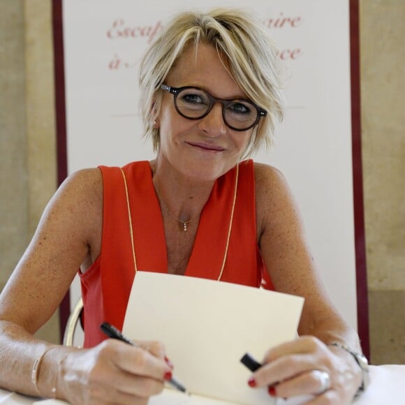 Sophie Davant - Première édition du festival littéraire "Plumes de Stars" à Aix en Provence. Le 13 juin 2015.