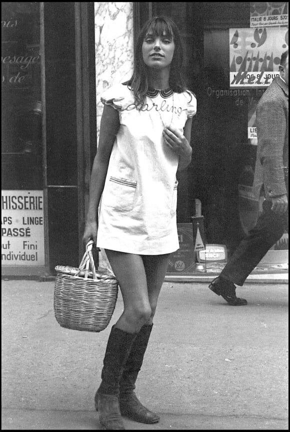 Jane Birkin sur le tournage du film "Slogan" réalisé par Pierre Grimblat, en 1968 - Paris