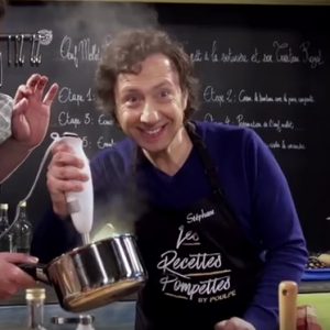 Stéphane Bern et Monsieur Poulpe, totalement ivres à l'occasion des Recettes Pompettes, à découvrir le 13 avril 2016 à 18 heures sur YouTube.