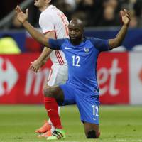 Lassana Diarra "dépucelé" : La star de l'OM vit drôlement bien son cambriolage !