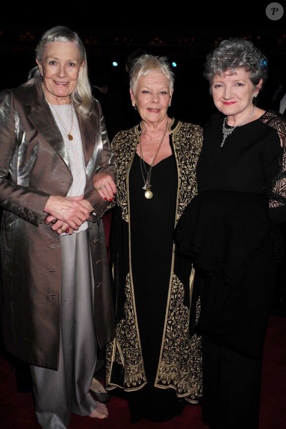 Vanessa Redgrave, Judi Dench et Julia MacKenzie - Soirée "Olivier Awards" à Londres le 3 avril 2016.
