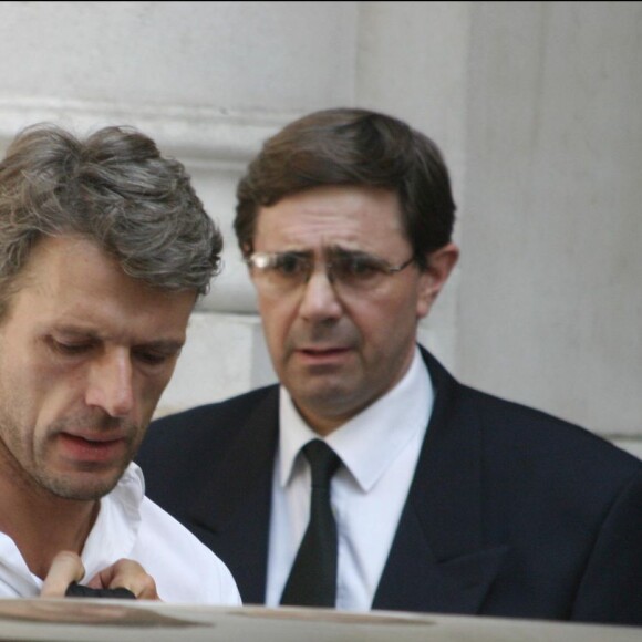 Lambert Wilson à l'hommage à Marie Trintignant au Théâtre Edouard VII, Paris, le 6 août 2003.