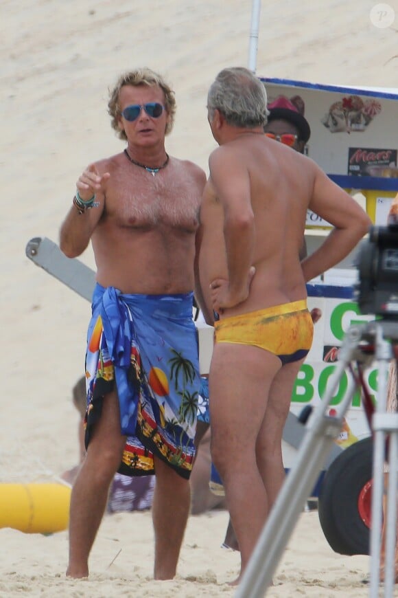 Franck Dubosc et Antoine Duléry sur le tournage de "Camping 3" à Biscarosse le 25 août 2015
