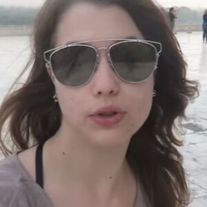 EnjoyPhoenix en Inde, elle partage son voyage à travers des Vlogs