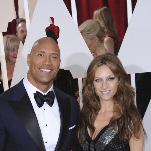 Dwayne "The Rock" Johnson et sa compagne Lauren Hashian à la 87ème cérémonie des Oscars à Hollywood, le 22 février 2015.