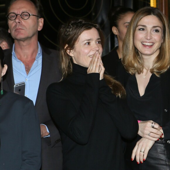 Caroline Proust et Julie Gayet à la cérémonie d'ouverture de la 7e édition du festival "Séries Mania" au Grand Rex à Paris le 15 avril 2016 © CVS / Bestimage