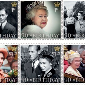 A l'occasion du 90e anniversaire de la reine Elizabeth II, le 21 avril 2016, le Royal Mail a édité six timbres collector, trois la considérant en tant que femme (fille de George VI, épouse du prince Philip, maman) et trois dans sa fonction officielle.
