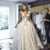 Nicole Trunfio essaye sa robe de mariée, signée Steven Khalil. Photo publiée le 20 avril 2016.