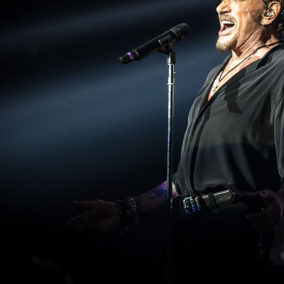 Exclusif - Johnny Hallyday en concert sur sa tournée Restez Vivant © Cyril Moreau / Bestimage