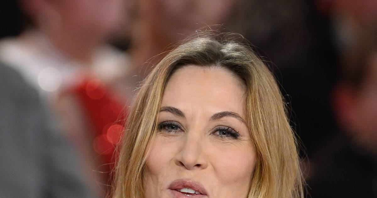 Mathilde Seigner Enregistrement De L Mission Vivement Dimanche Paris Le F Vrier Et