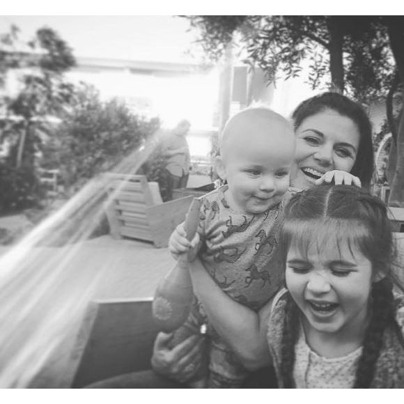 Tiffani Thiessen avec ses enfants Harper et Holt sur Instagram. Avril 2016