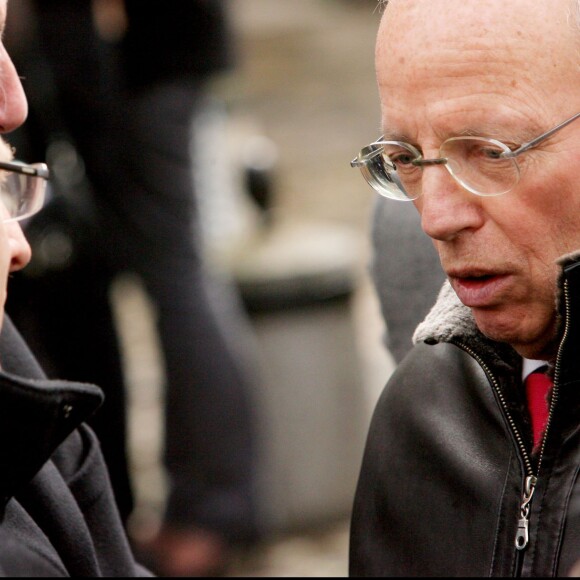 Jean-Michel Larqué et Thierry Roland - Obsèques de Thierry Gilardi en 2008.