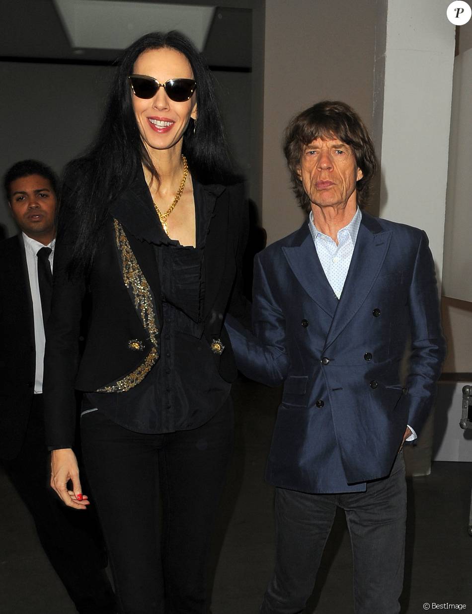 L'Wren Scott et Mick Jagger au Defile L'Wren Scott pendant ...