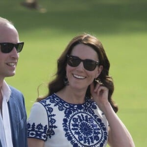 Le prince William et Kate Middleton devant le Taj Mahal le 16 avril 2016