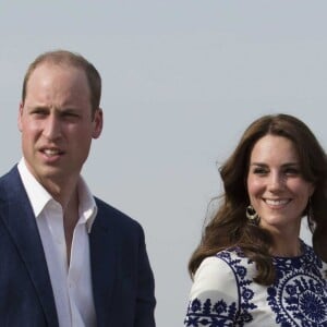 Le prince William et Kate Middleton devant le Taj Mahal le 16 avril 2016