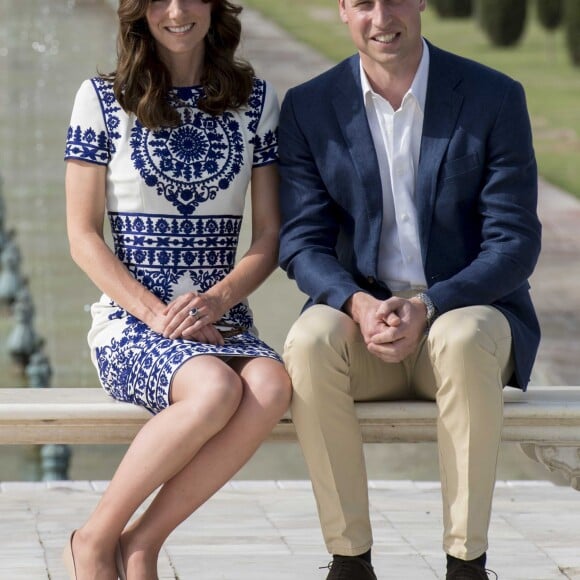 Le prince William et Kate Middleton devant le Taj Mahal le 16 avril 2016