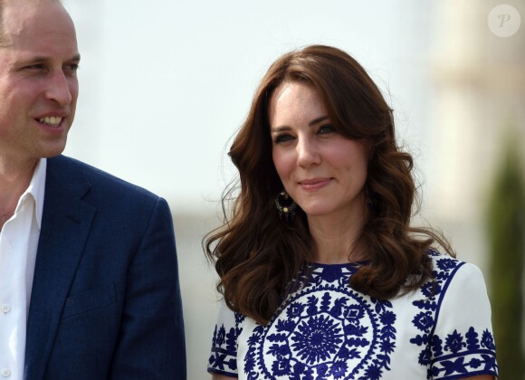 Le prince William et Kate Middleton devant le Taj Mahal le 16 avril 2016