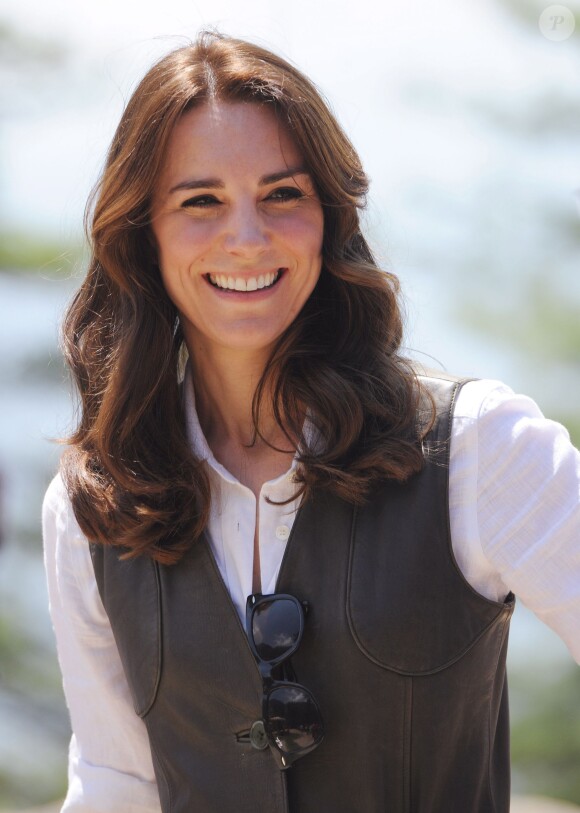 Kate Middleton se rendant au monastère "Tiger's Nest Taktsang Lhakhang" à Paro, à l'occasion de son voyage au Bhoutan le 15 avril 2016
